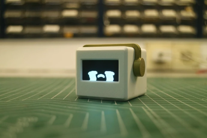 Robot Mibobits Animasi Menangis