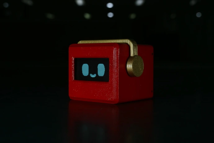 Robot Mibobits Warna Badan Merah